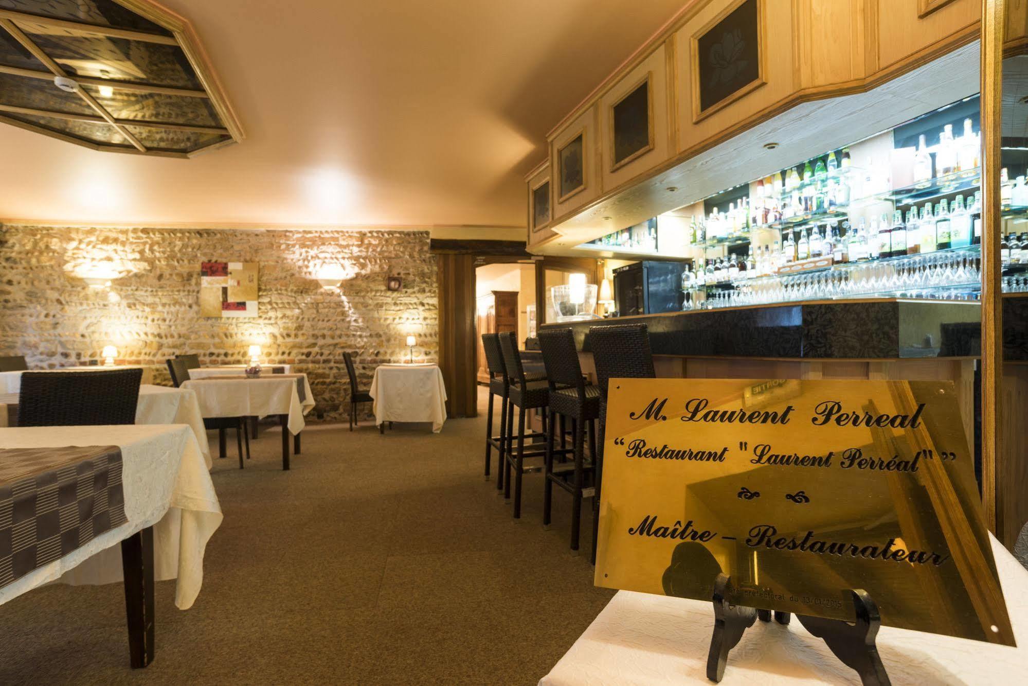 Hotel Restaurant Laurent Perreal Attignat Eksteriør billede